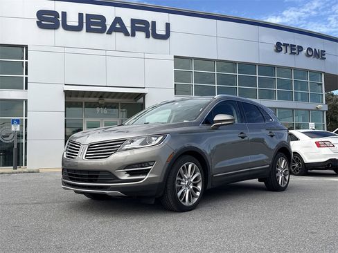 Used 2017 Lincoln MKC Reserve image 2