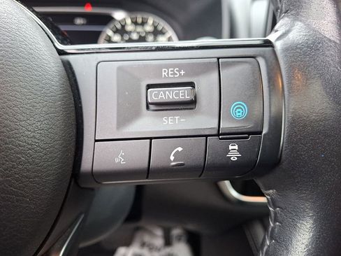 Certified 2023 Nissan Rogue SL w/ SL Premium Package image 22