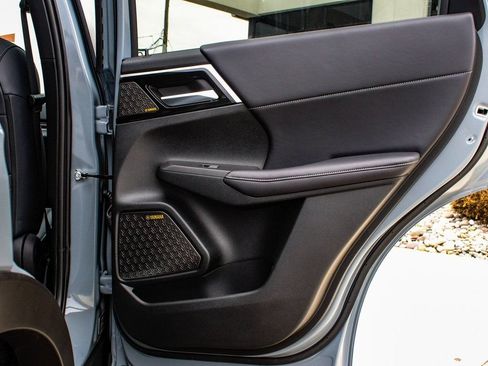 New 2026 Mitsubishi Outlander SE AWD/4WD image 12