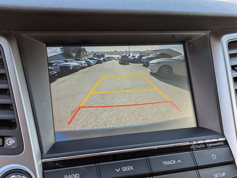 Used 2018 Hyundai Tucson Value FWD image 32