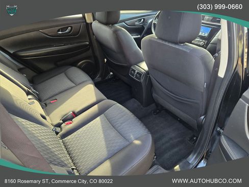 Used 2019 Nissan Rogue SV AWD/4WD image 11