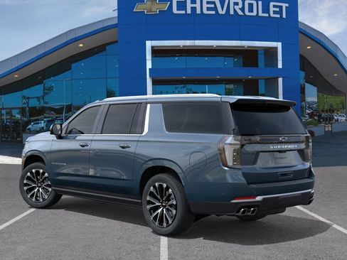 New 2026 Chevrolet Suburban High Country AWD/4WD image 35