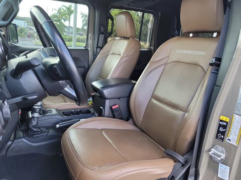 Used 2020 Jeep Gladiator Rubicon image 22