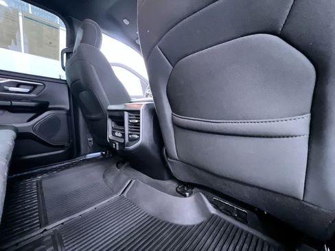 Used 2019 RAM 1500 Big Horn AWD/4WD image 38