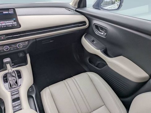 Used 2024 Honda HR-V EX-L image 16