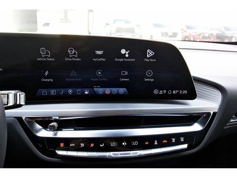 New 2026 Cadillac Lyriq Premium Luxury image 15