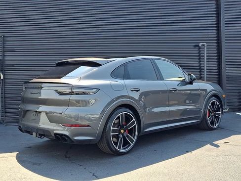 Certified 2022 Porsche Cayenne GTS AWD/4WD image 7