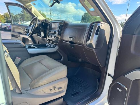 Used 2015 Chevrolet Silverado 2500 LTZ w/ LTZ Plus Package image 10