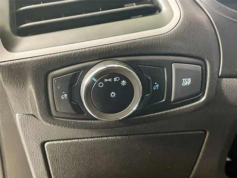 Used 2024 Ford Edge SEL image 14