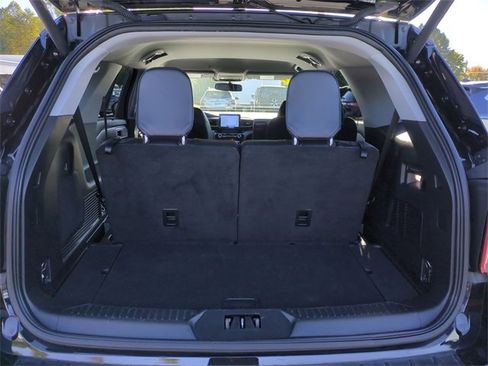 Used 2023 Ford Explorer Limited w/ Equipment Group 301A image 24