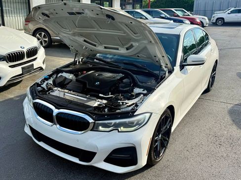 Used 2021 BMW 330i Sedan w/ M Sport Package RWD image 7