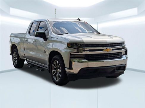 Used 2020 Chevrolet Silverado 1500 LT w/ Texas Edition RWD image 8