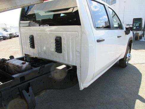 Used 2023 GMC Sierra 3500 Pro w/ Convenience Package AWD/4WD image 34