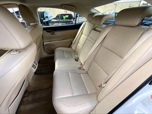 Used 2013 Lexus ES 350 w/ Premium Pkg FWD image 37