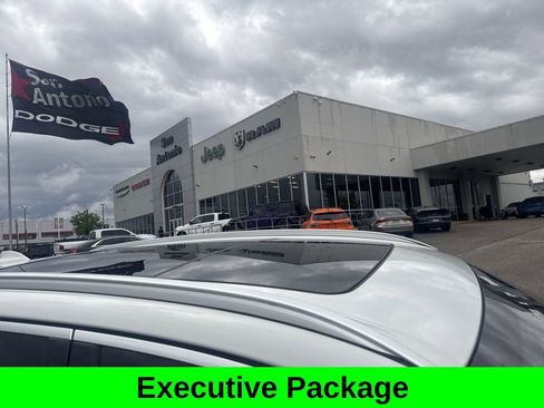 Used 2023 BMW X5 sDrive40i w/ Executive Package image 5