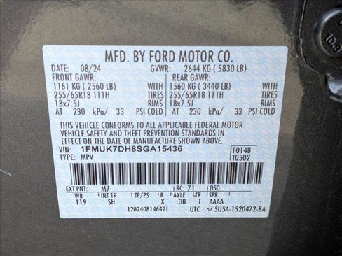 Used 2025 Ford Explorer Active w/ Active Comfort Package image 18