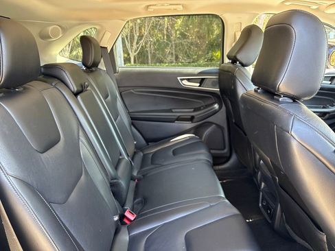 Certified 2021 Ford Edge Titanium image 29