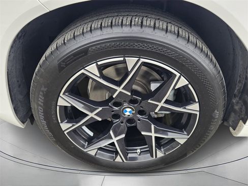 Used 2025 BMW X3 xDrive30i w/ Premium Package image 9