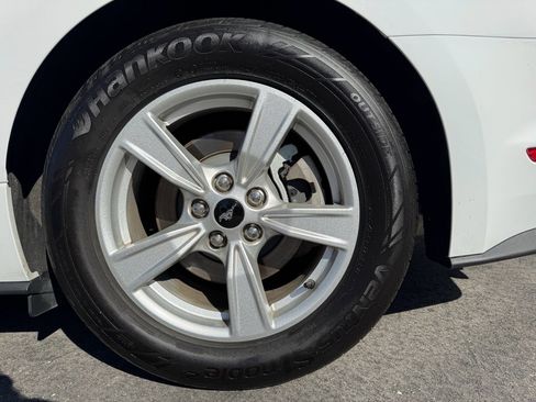 Used 2022 Ford Mustang Coupe image 8