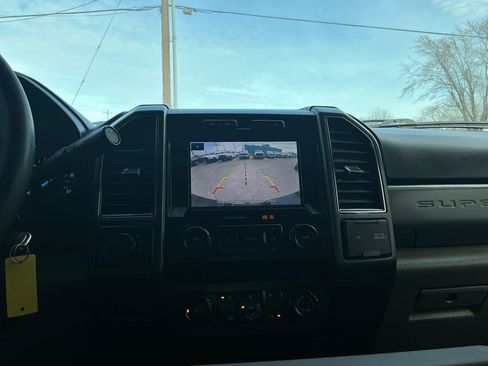 Used 2022 Ford F250 XLT w/ FX4 Off-Road Package AWD/4WD image 24
