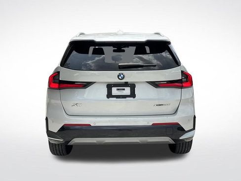 Used 2025 BMW X1 xDrive28i AWD/4WD image 4