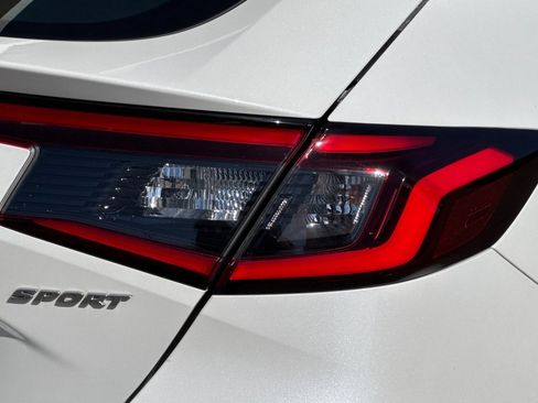 Used 2023 Honda Civic Sport image 27