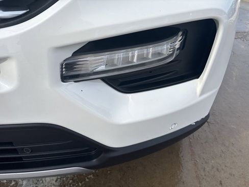 Used 2020 Ford Explorer Platinum w/ Premium Technology Package image 12