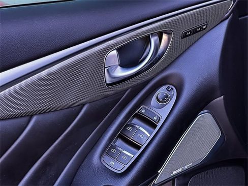 Used 2017 INFINITI Q50 3.0t Premium w/ Driver Assistance Package image 11