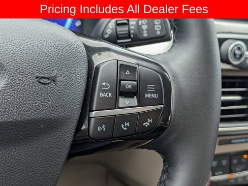 Used 2022 Ford Escape Titanium w/ Class II Trailer Tow Package FWD image 28