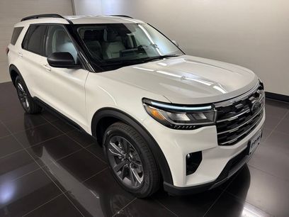 New 2026 Ford Explorer Active w/ Active Comfort Package