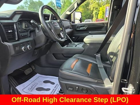 Used 2024 GMC Sierra 2500 AT4 w/ AT4 Premium Plus Package AWD/4WD image 11