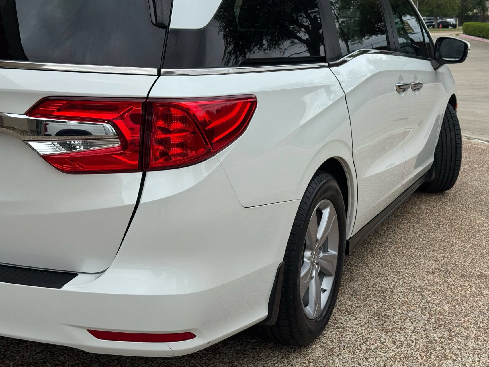 Used 2020 Honda Odyssey EX-L image 4