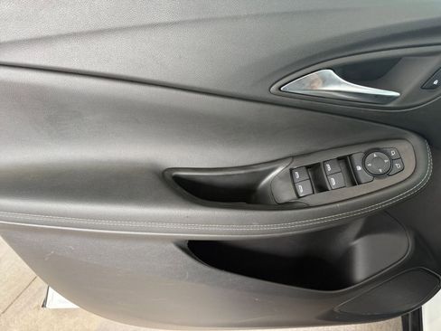 Used 2025 Buick Encore GX Preferred FWD image 18