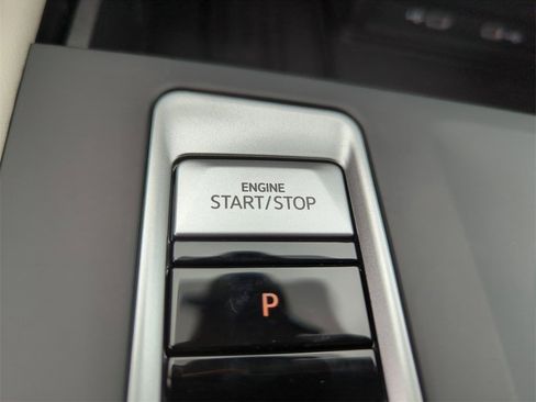 New 2026 Volkswagen Atlas SE image 42