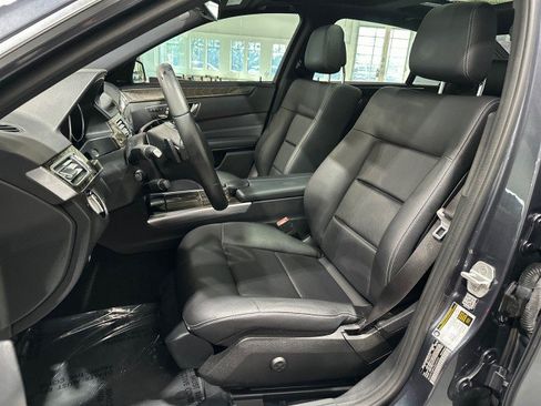 Used 2016 Mercedes-Benz E 350 4MATIC Sedan image 40