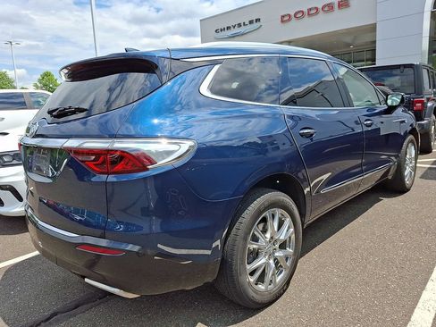 Used 2023 Buick Enclave Essence w/ Experience Buick Package AWD/4WD image 4