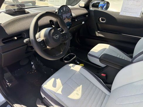 Used 2026 MINI Cooper S FWD image 9