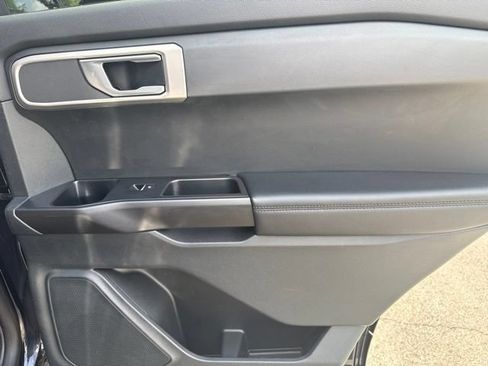 Used 2021 Ford Explorer 2WD image 47