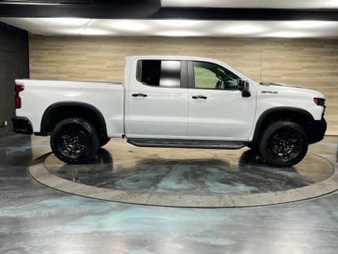 Used 2025 Chevrolet Silverado 1500 ZR2 w/ Technology Package AWD/4WD image 25