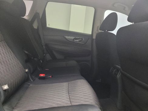 Used 2018 Nissan Rogue S AWD/4WD image 19