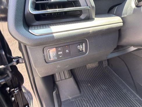 New 2026 Chevrolet Traverse LT w/ Midnight/Sport Edition FWD image 19