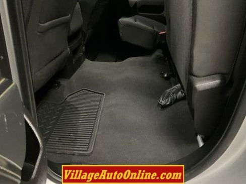 Used 2019 Chevrolet Silverado 1500 LT image 25