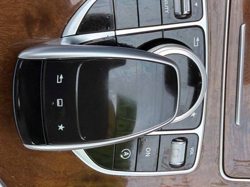 Used 2015 Mercedes-Benz C 300 4MATIC Sedan image 29