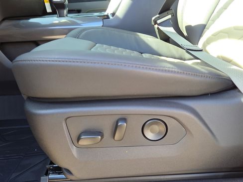 New 2026 Chevrolet Silverado 1500 ZR2 w/ LPO, Dark Essentials Package image 16