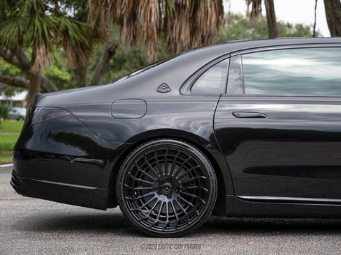 Used 2021 Mercedes-Benz Maybach S 580 4MATIC image 10