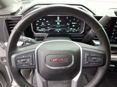 Used 2024 GMC Sierra 3500 SLE w/ SLE Value Package image 20