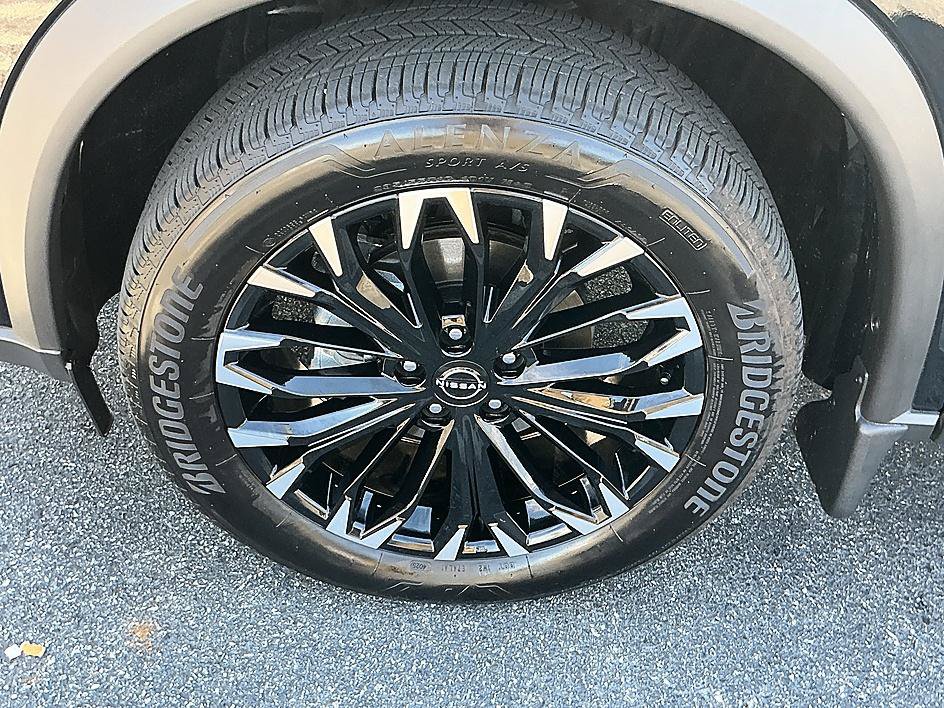 Certified 2026 Nissan Rogue Dark Armor FWD image 10