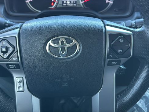 Used 2015 Toyota 4Runner Limited image 13