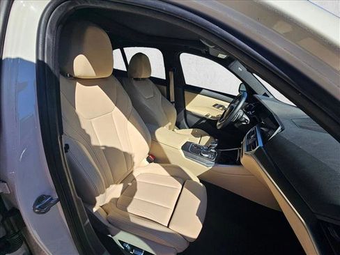 Used 2021 BMW 330e w/ Convenience Package image 17