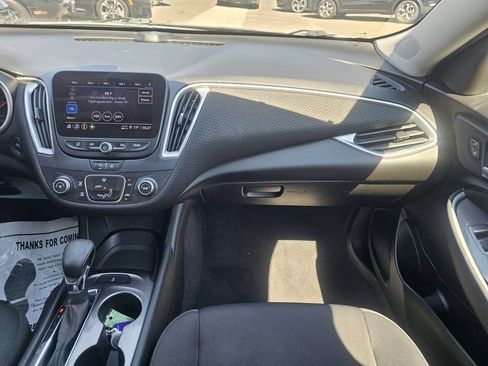 Used 2022 Chevrolet Malibu LS FWD image 28